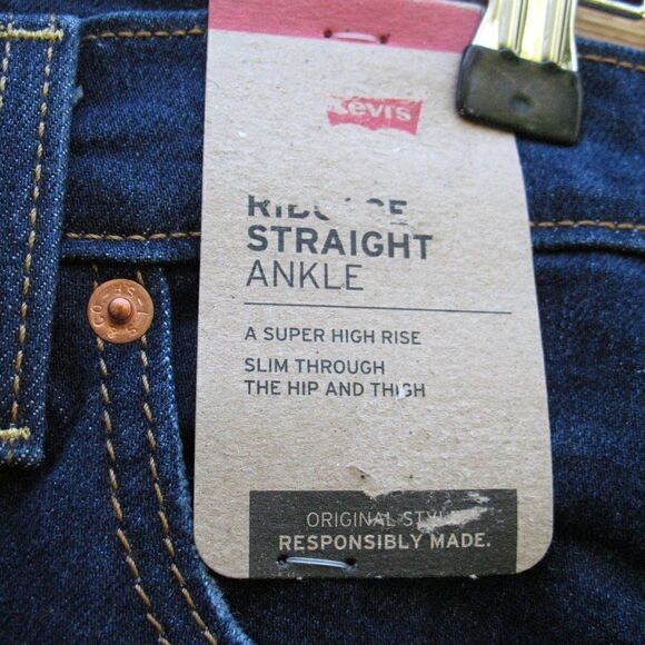 NWT Levi's Ribcage Straight Ankle Jeans - Picture 10 of 11